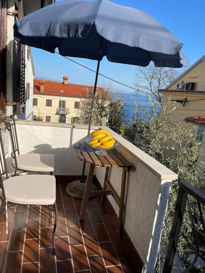 Apartments Matacin With Sea View Опатия Экстерьер фото