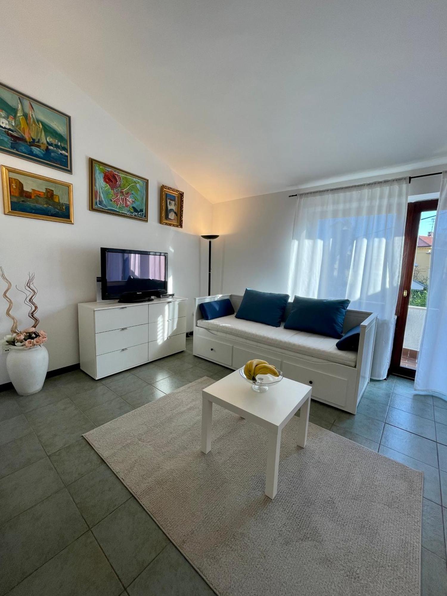 Apartments Matacin With Sea View Опатия Номер фото